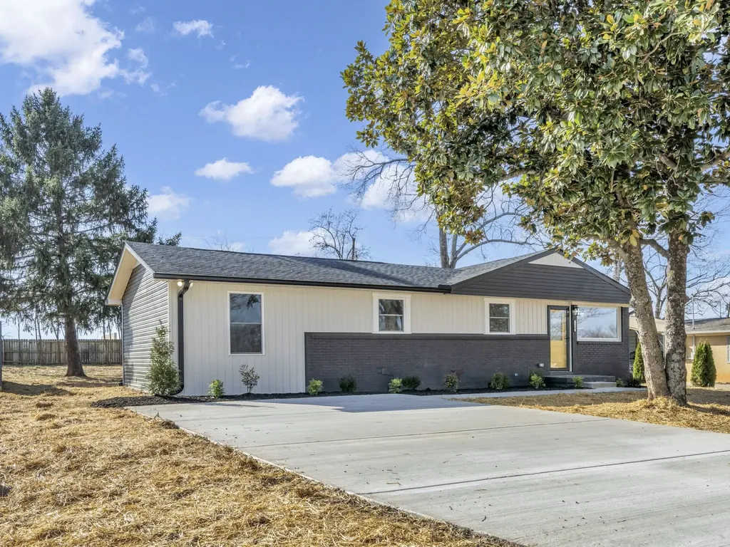 118 Forest Hills Drive Clarksville TN 37040