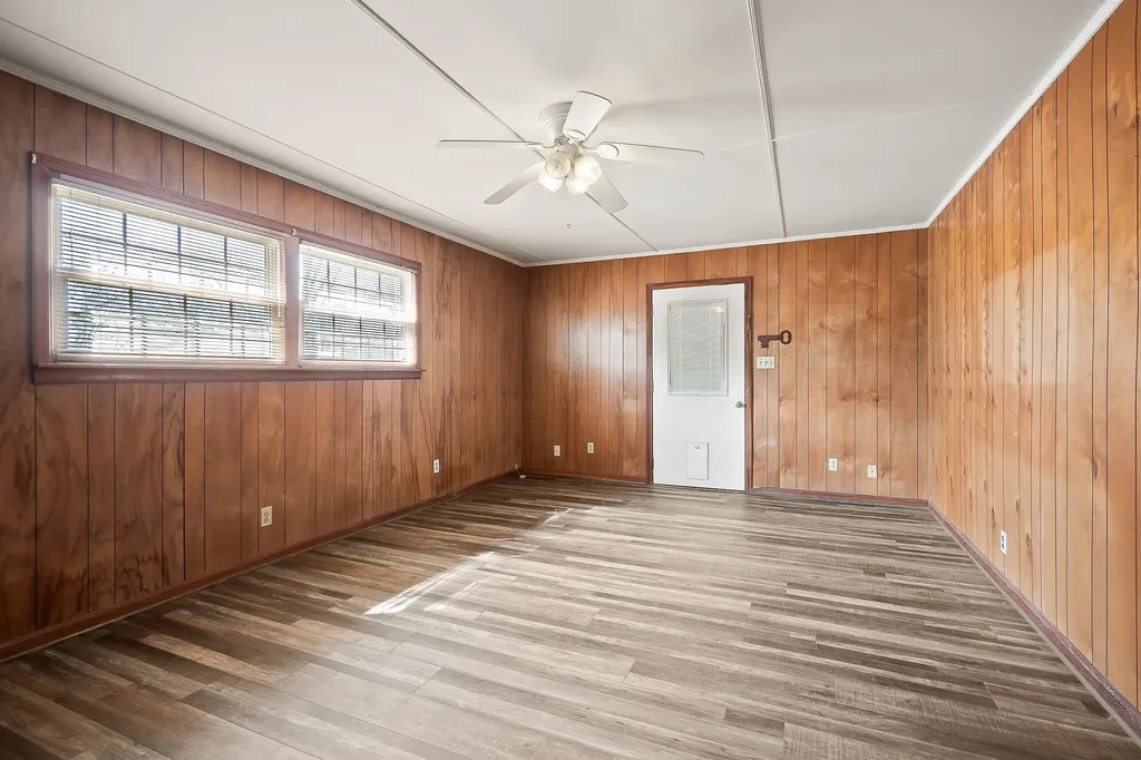 787 Clover Hill Drive Cookeville TN 38501