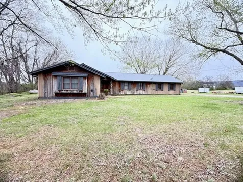 2575 Spur Road Decherd TN 37324