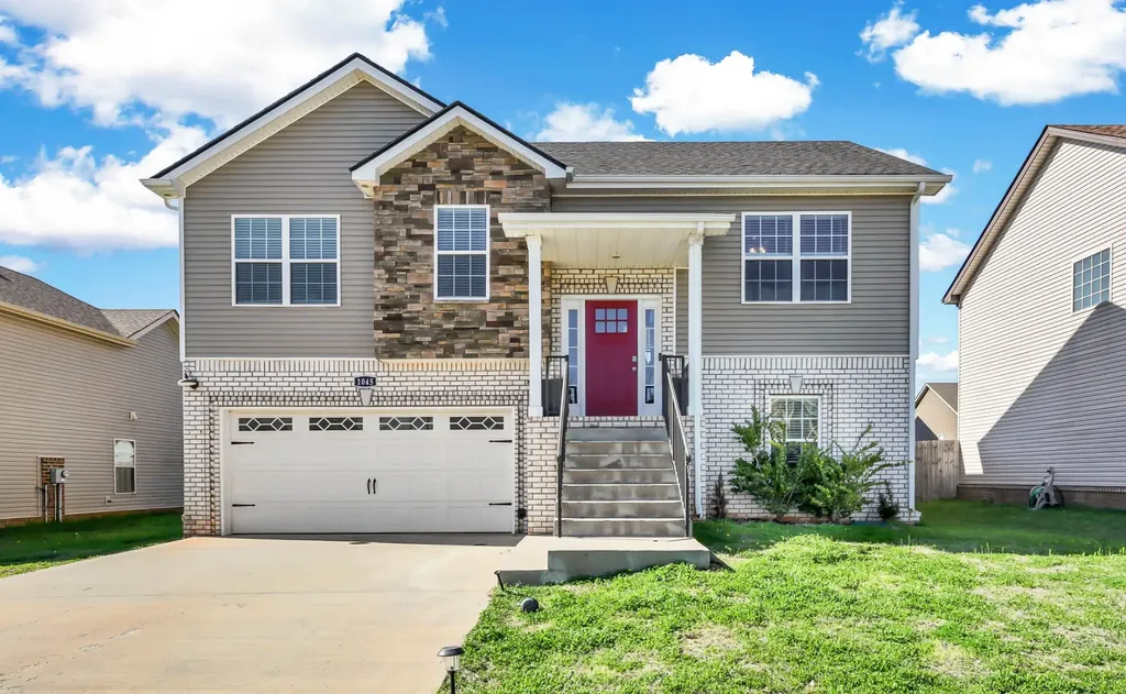 1045 Whitney Drive Clarksville TN 37042