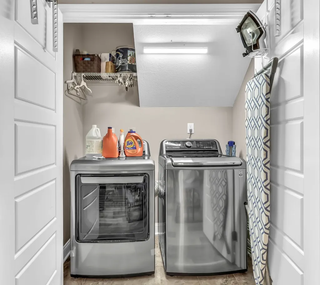 1045 Whitney Drive Clarksville TN 37042