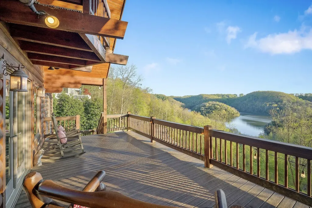 245 Nadia Lane Smithville TN 37166
