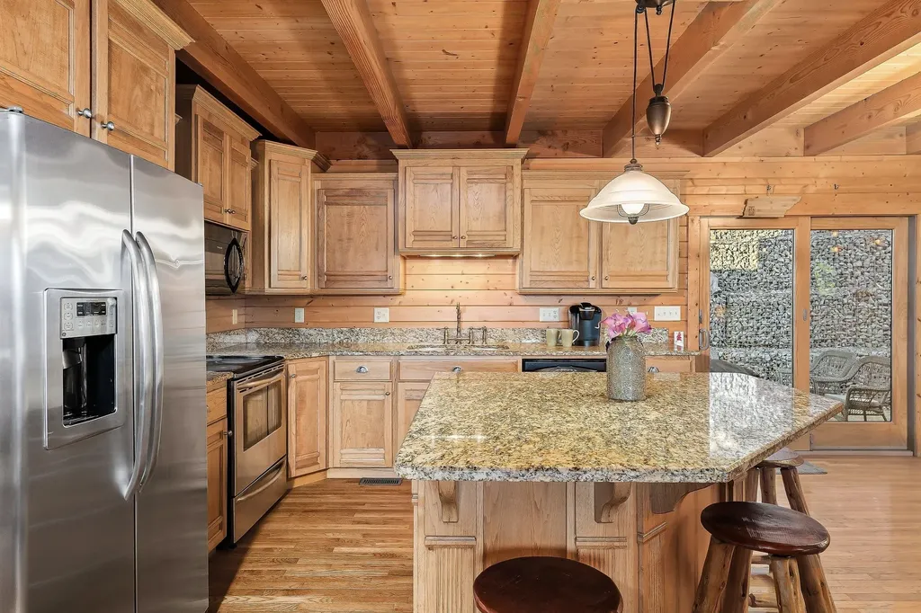 245 Nadia Lane Smithville TN 37166