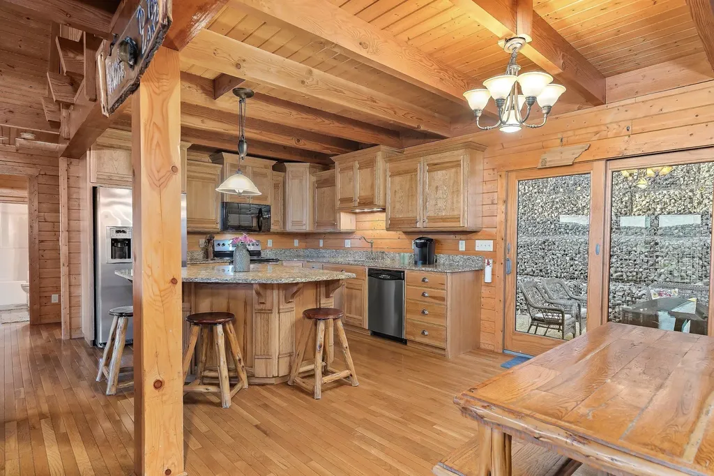 245 Nadia Lane Smithville TN 37166