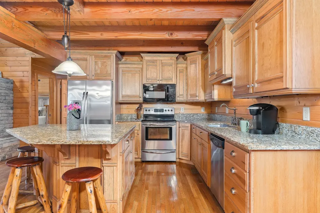 245 Nadia Lane Smithville TN 37166