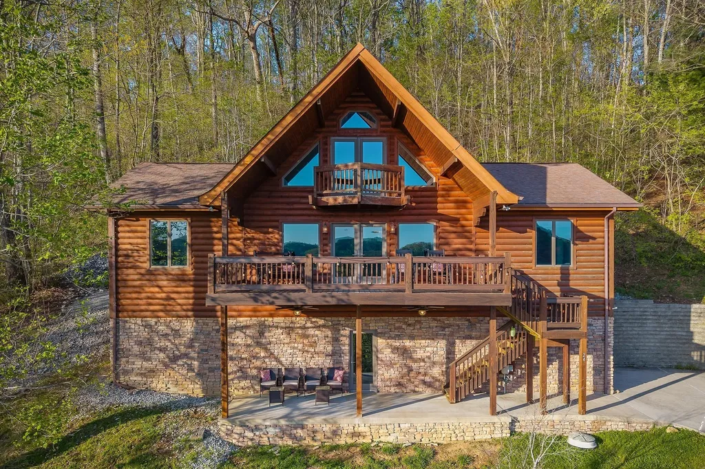 245 Nadia Lane Smithville TN 37166