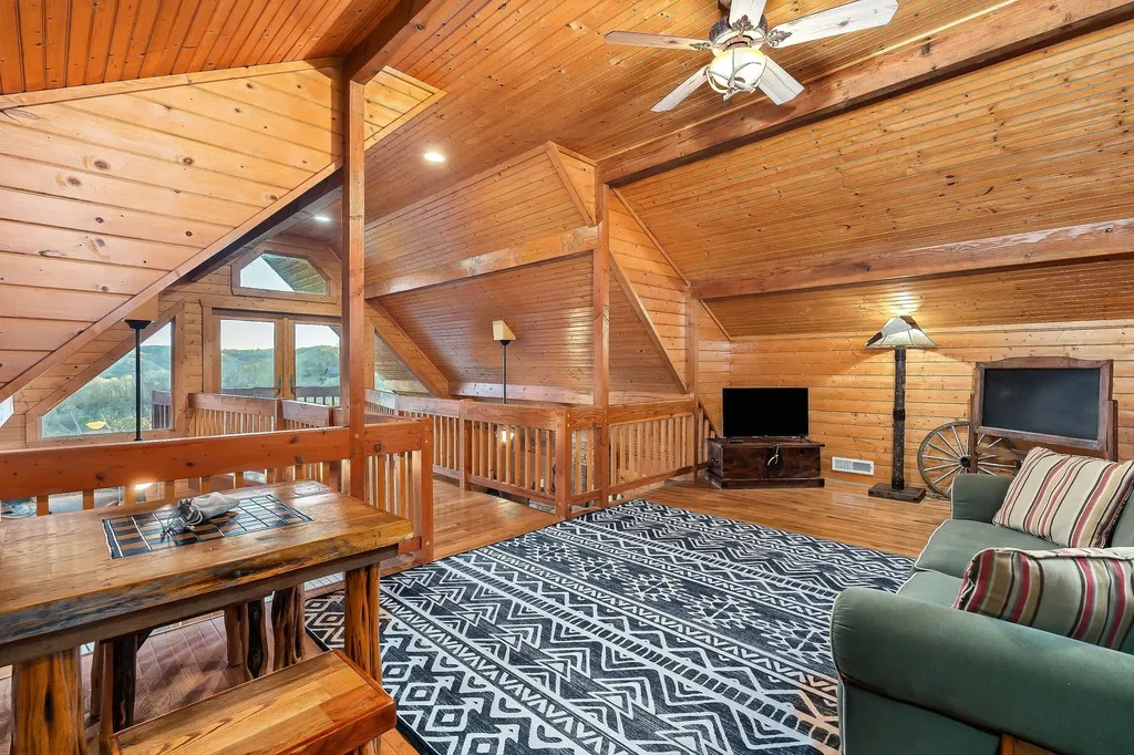 245 Nadia Lane Smithville TN 37166
