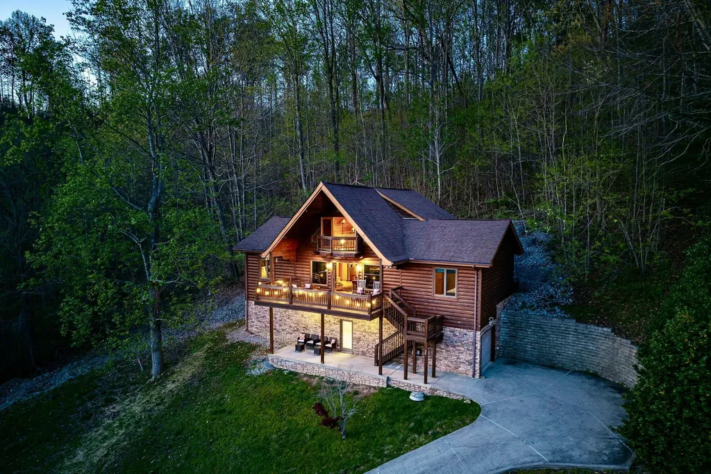 245 Nadia Lane Smithville TN 37166