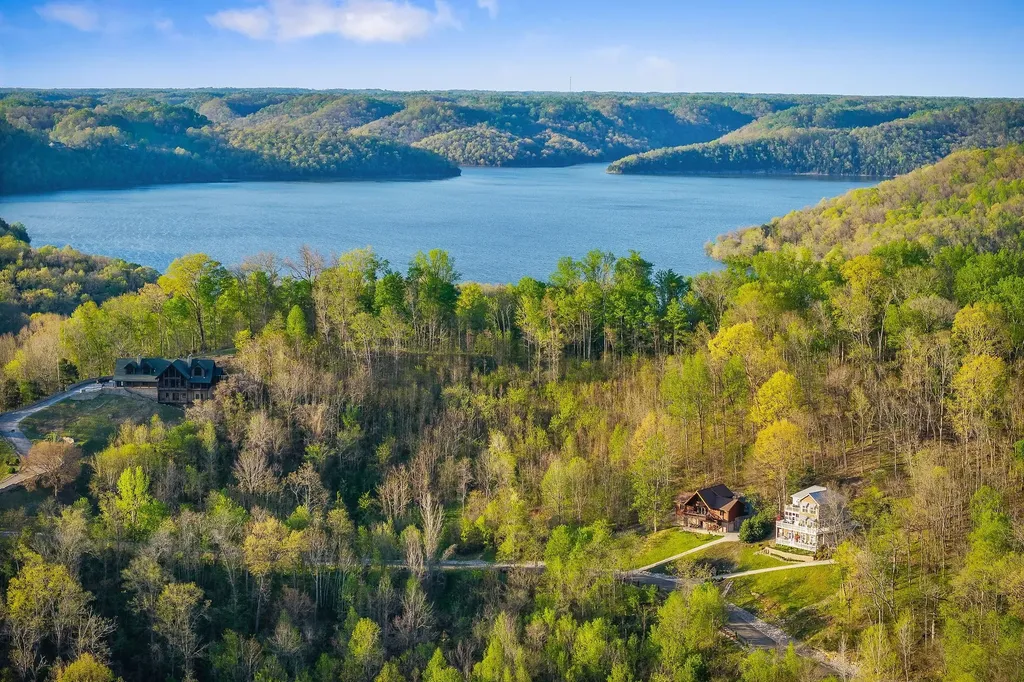 245 Nadia Lane Smithville TN 37166
