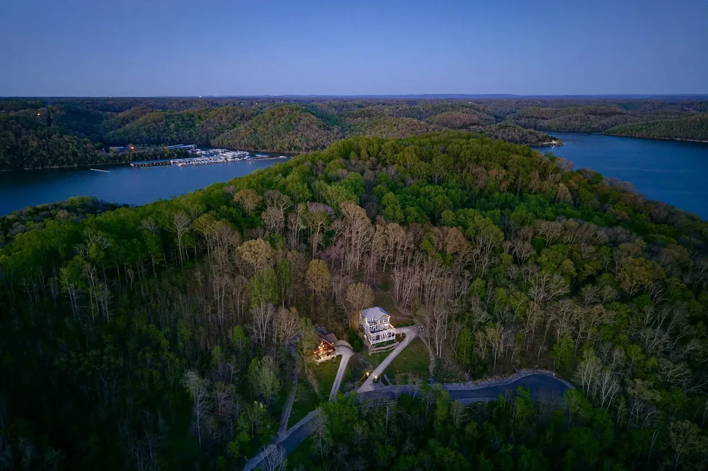 245 Nadia Lane Smithville TN 37166