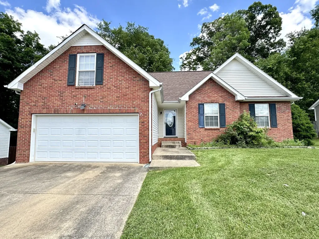 1641 Cedar Springs Circle Clarksville TN 37042