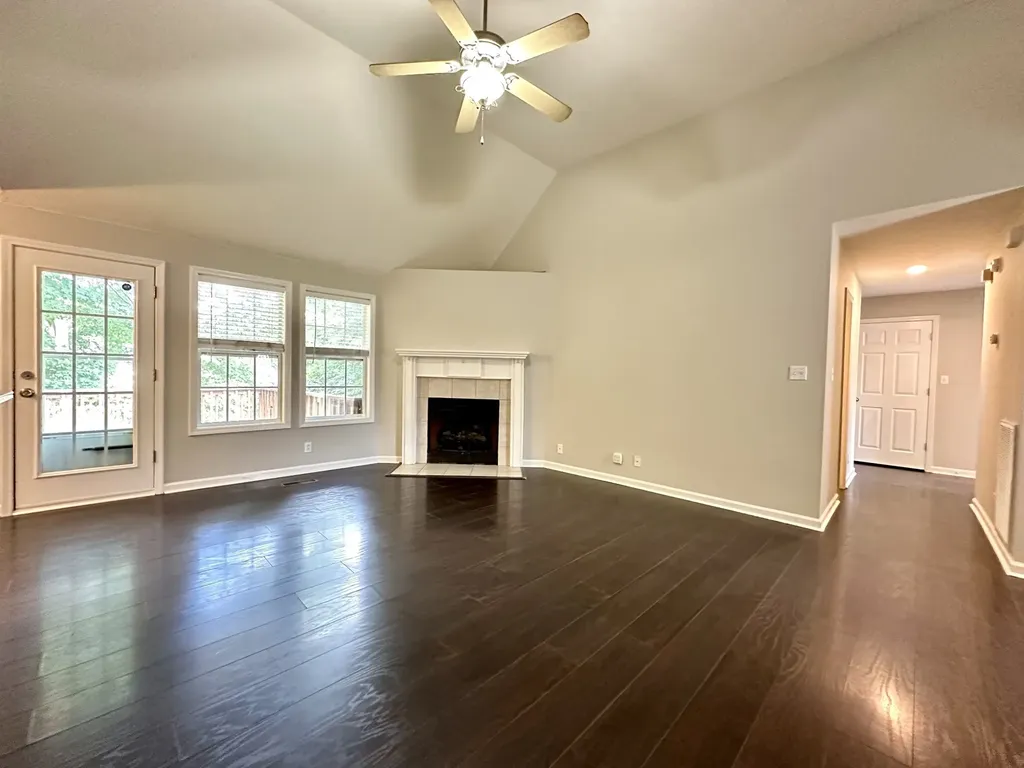 1641 Cedar Springs Circle Clarksville TN 37042