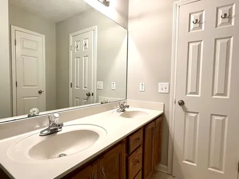 1641 Cedar Springs Circle Clarksville TN 37042