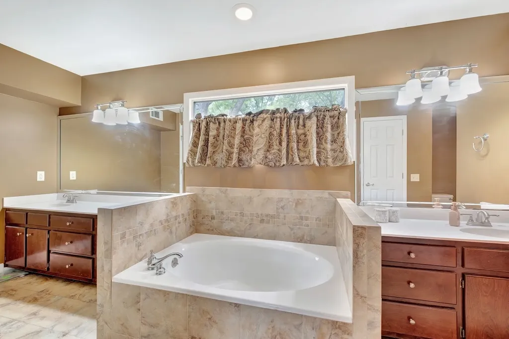 1693 Coles Ferry Pike Lebanon TN 37087