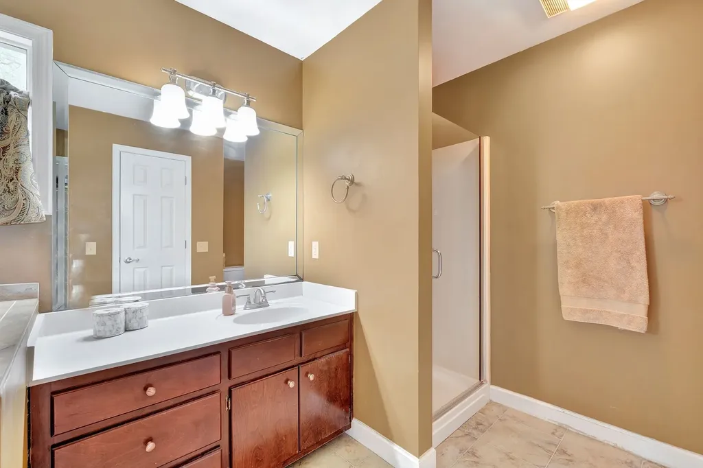 1693 Coles Ferry Pike Lebanon TN 37087