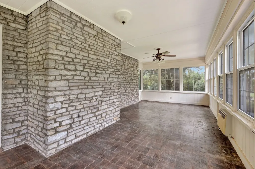1693 Coles Ferry Pike Lebanon TN 37087