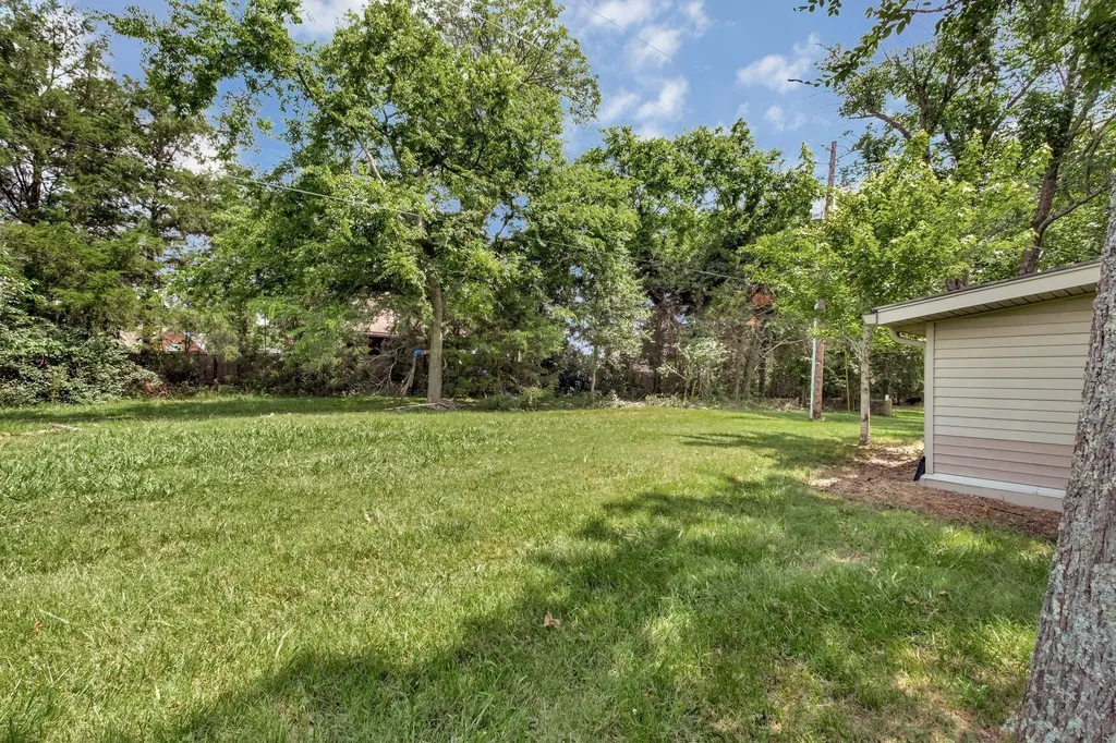1693 Coles Ferry Pike Lebanon TN 37087