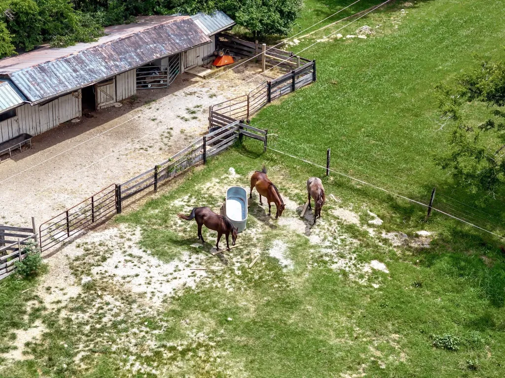 1693 Coles Ferry Pike Lebanon TN 37087
