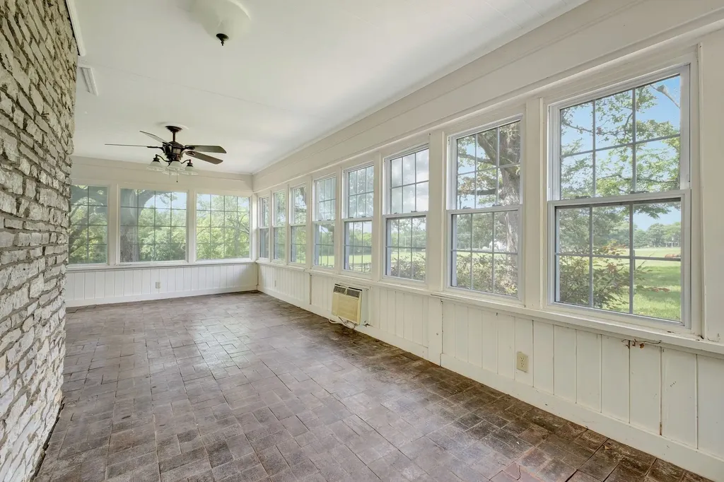 1693 Coles Ferry Pike Lebanon TN 37087