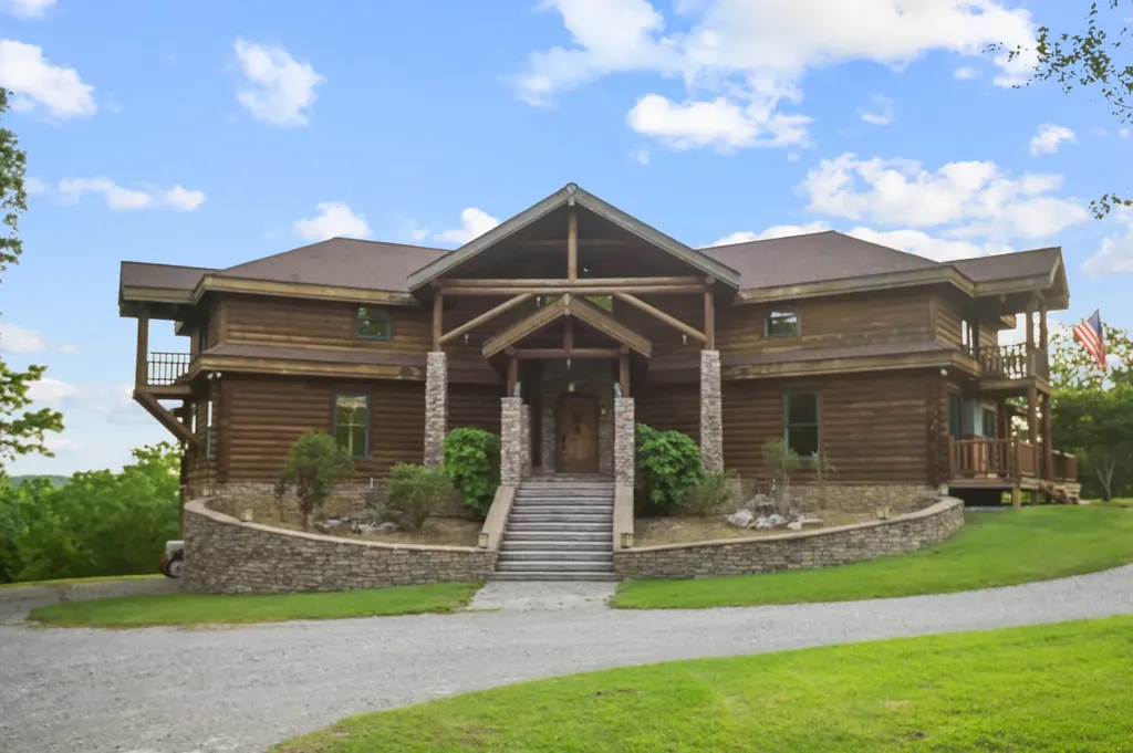 131 Bluff Line Drive Mcminnville TN 37110
