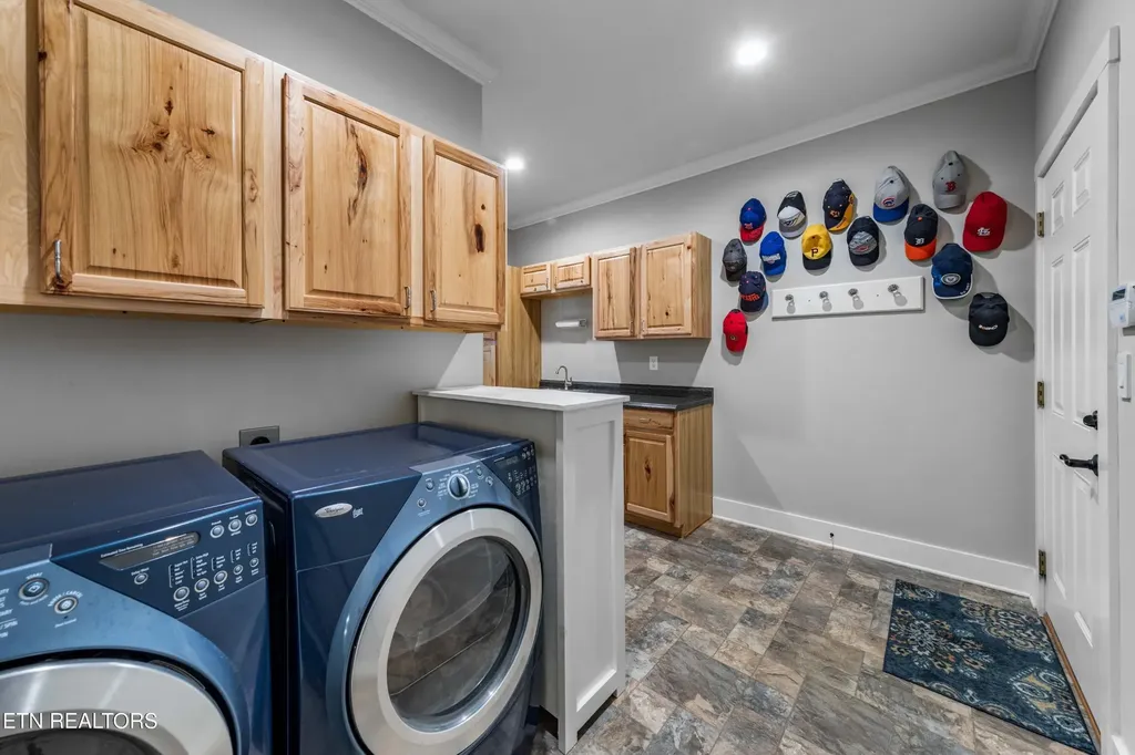 180 E Shore Drive Rockwood TN 37854