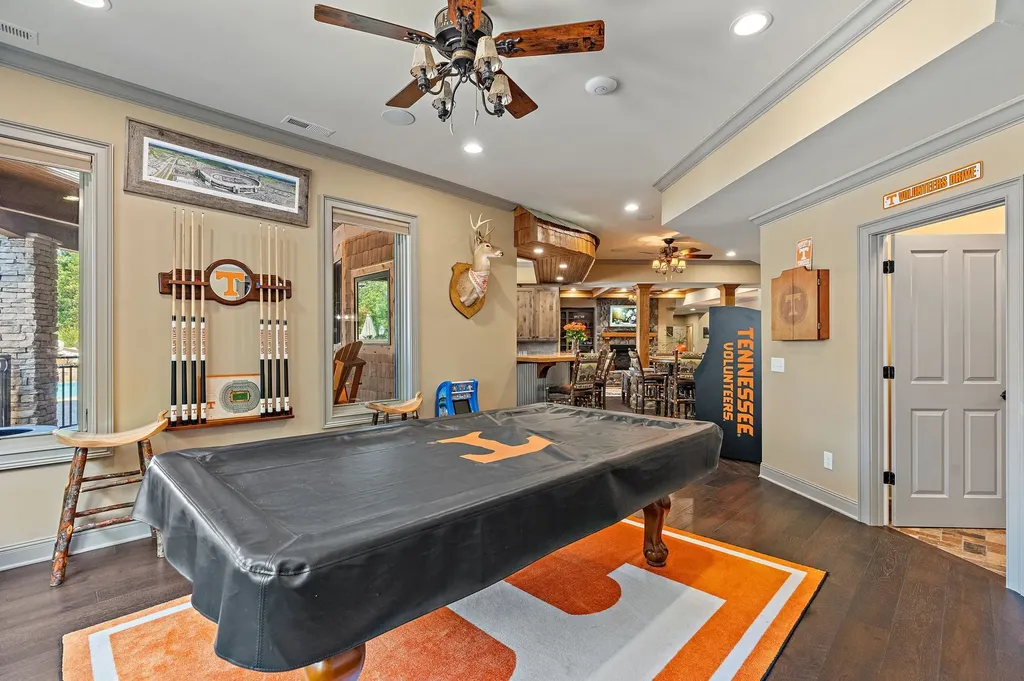6704 Highway 52, W Lafayette TN 37083