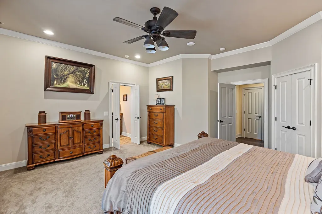 6704 Highway 52, W Lafayette TN 37083