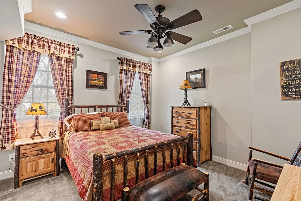 6704 Highway 52, W Lafayette TN 37083