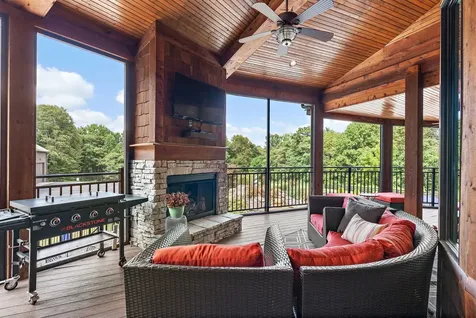 6704 Highway 52, W Lafayette TN 37083