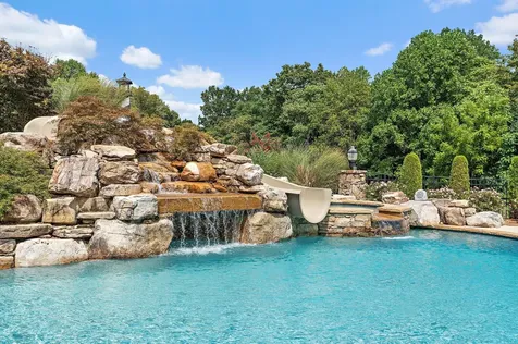6704 Highway 52, W Lafayette TN 37083