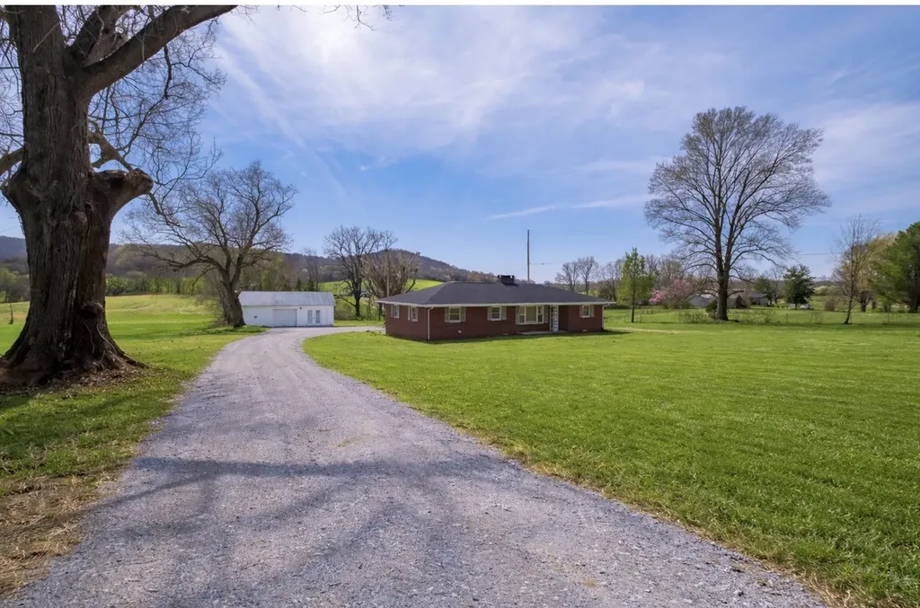 968 Spencer Road Rock Island TN 38581