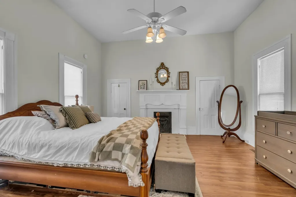 111 College Avenue Centerville TN 37033