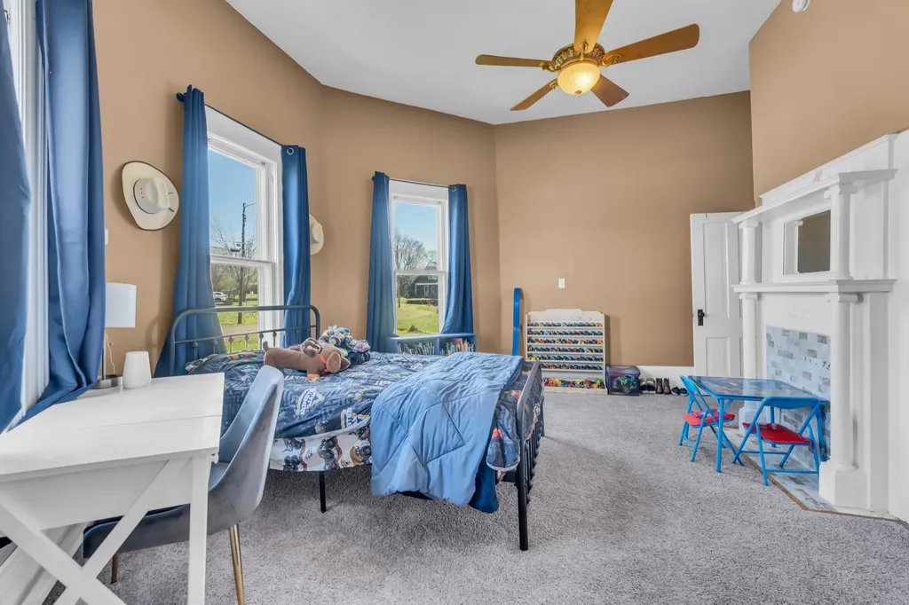 111 College Avenue Centerville TN 37033