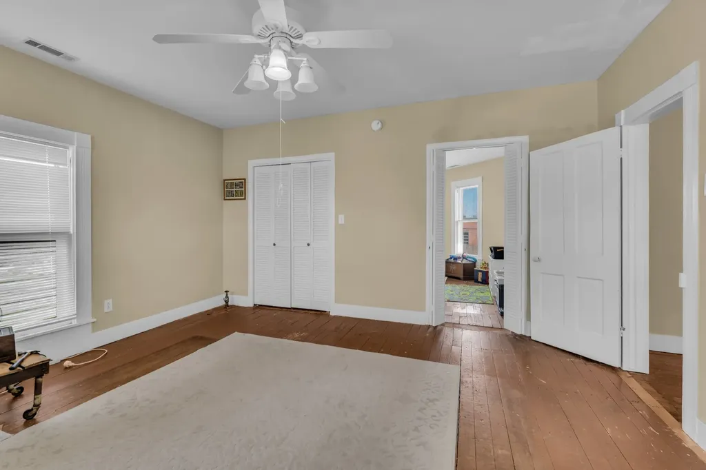 111 College Avenue Centerville TN 37033