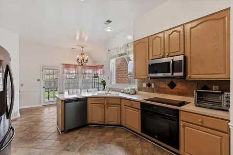 8863 Toth Cove Cordova TN 38016