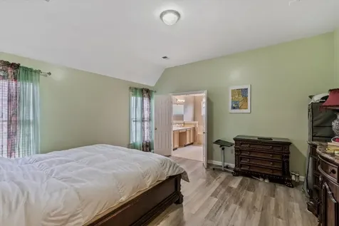 8863 Toth Cove Cordova TN 38016