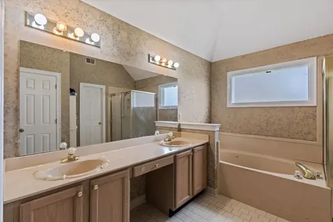 8863 Toth Cove Cordova TN 38016