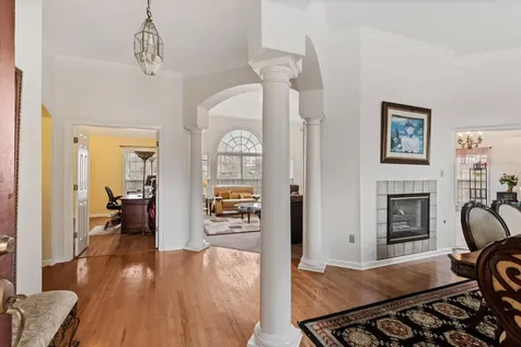 8863 Toth Cove Cordova TN 38016