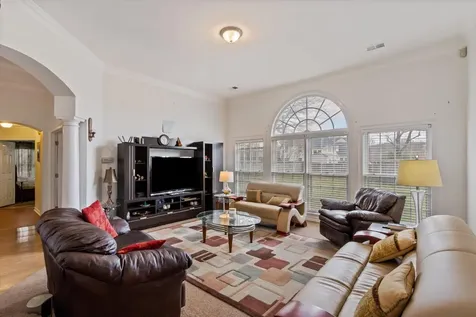 8863 Toth Cove Cordova TN 38016