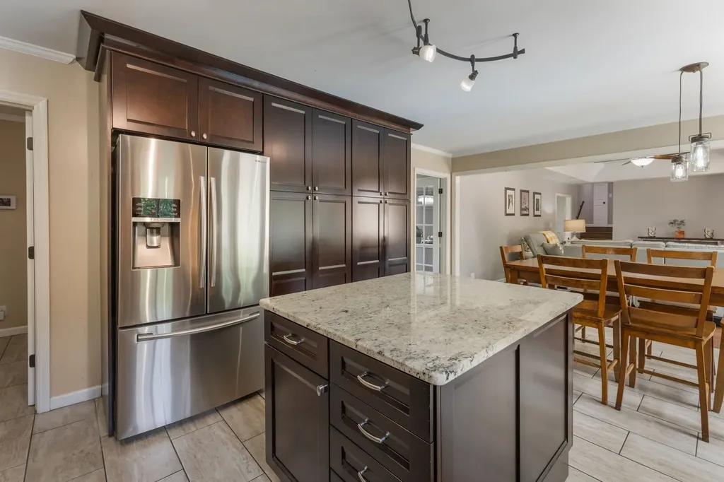 1025 Claremont Drive Columbia TN 38401