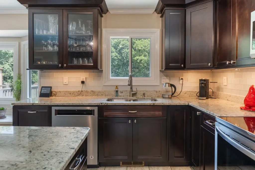1025 Claremont Drive Columbia TN 38401