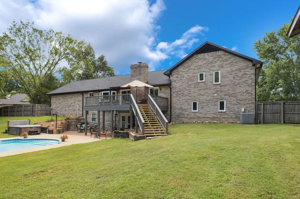 1025 Claremont Drive Columbia TN 38401