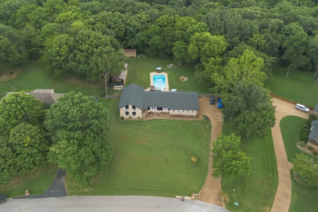1025 Claremont Drive Columbia TN 38401
