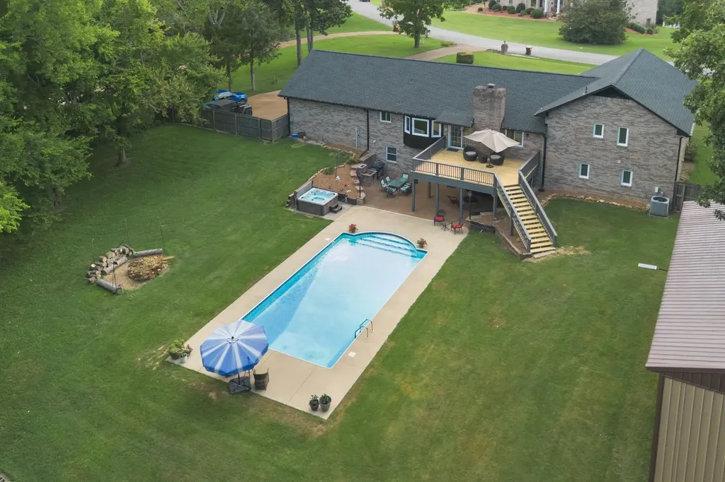 1025 Claremont Drive Columbia TN 38401