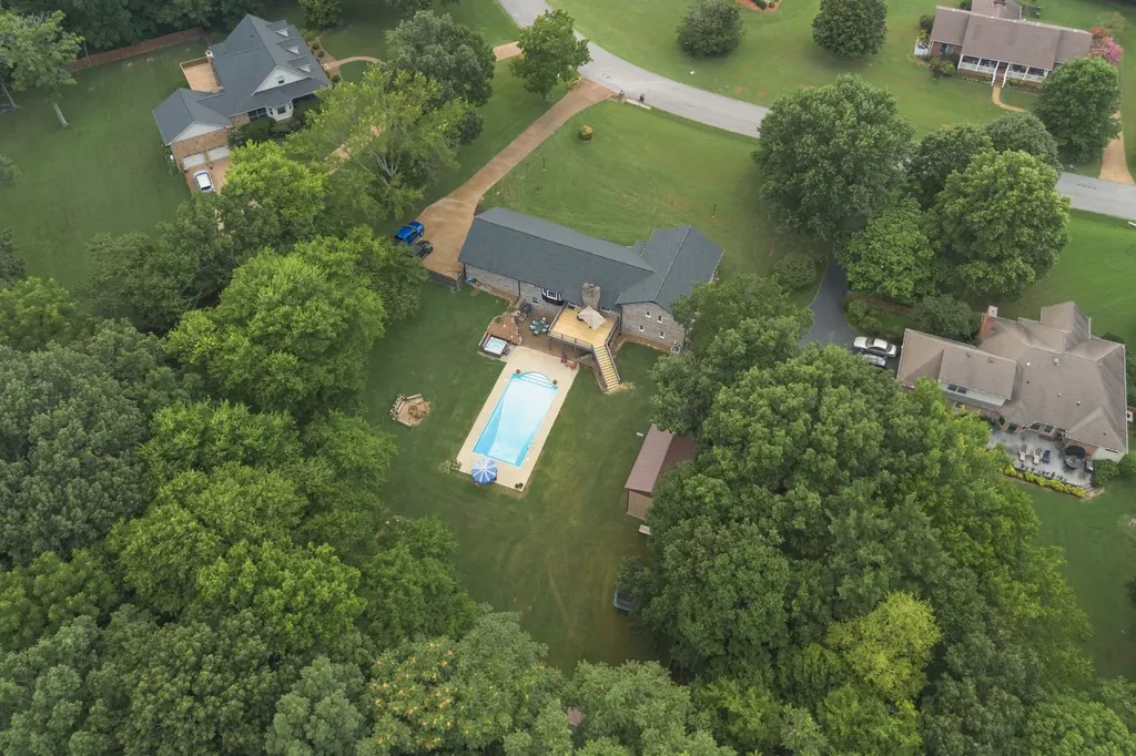 1025 Claremont Drive Columbia TN 38401