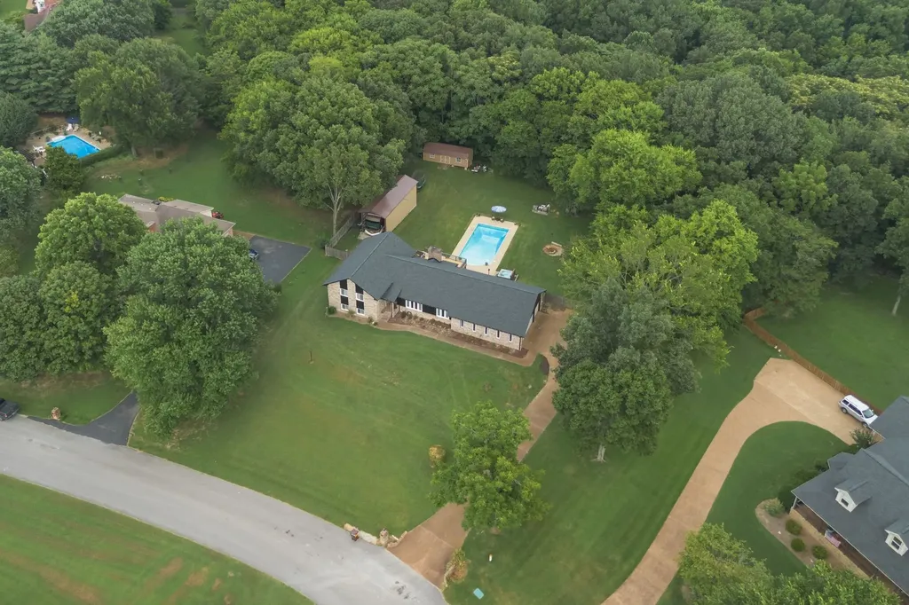 1025 Claremont Drive Columbia TN 38401