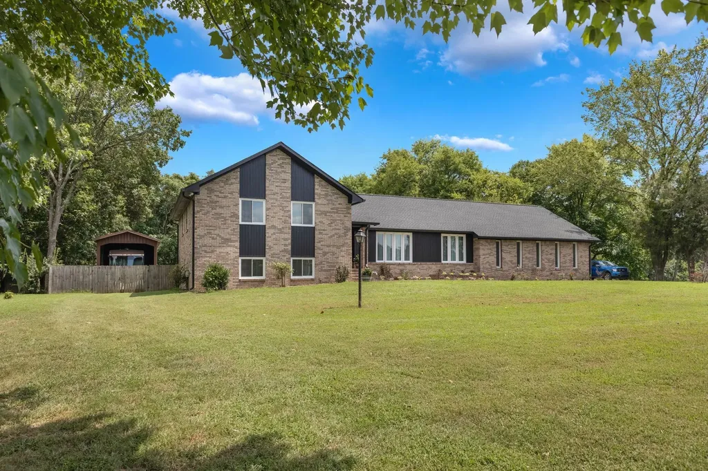 1025 Claremont Drive Columbia TN 38401