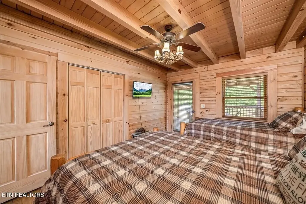 101 Meadow View Lane Spencer TN 38585