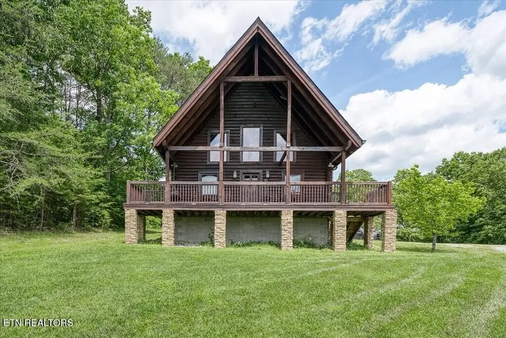 101 Meadow View Lane Spencer TN 38585
