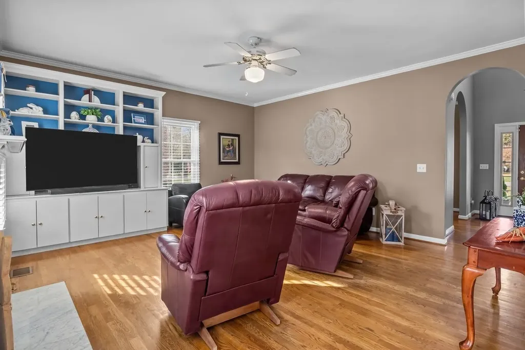 465 Harpeth Meadows Drive Kingston Springs TN 37082